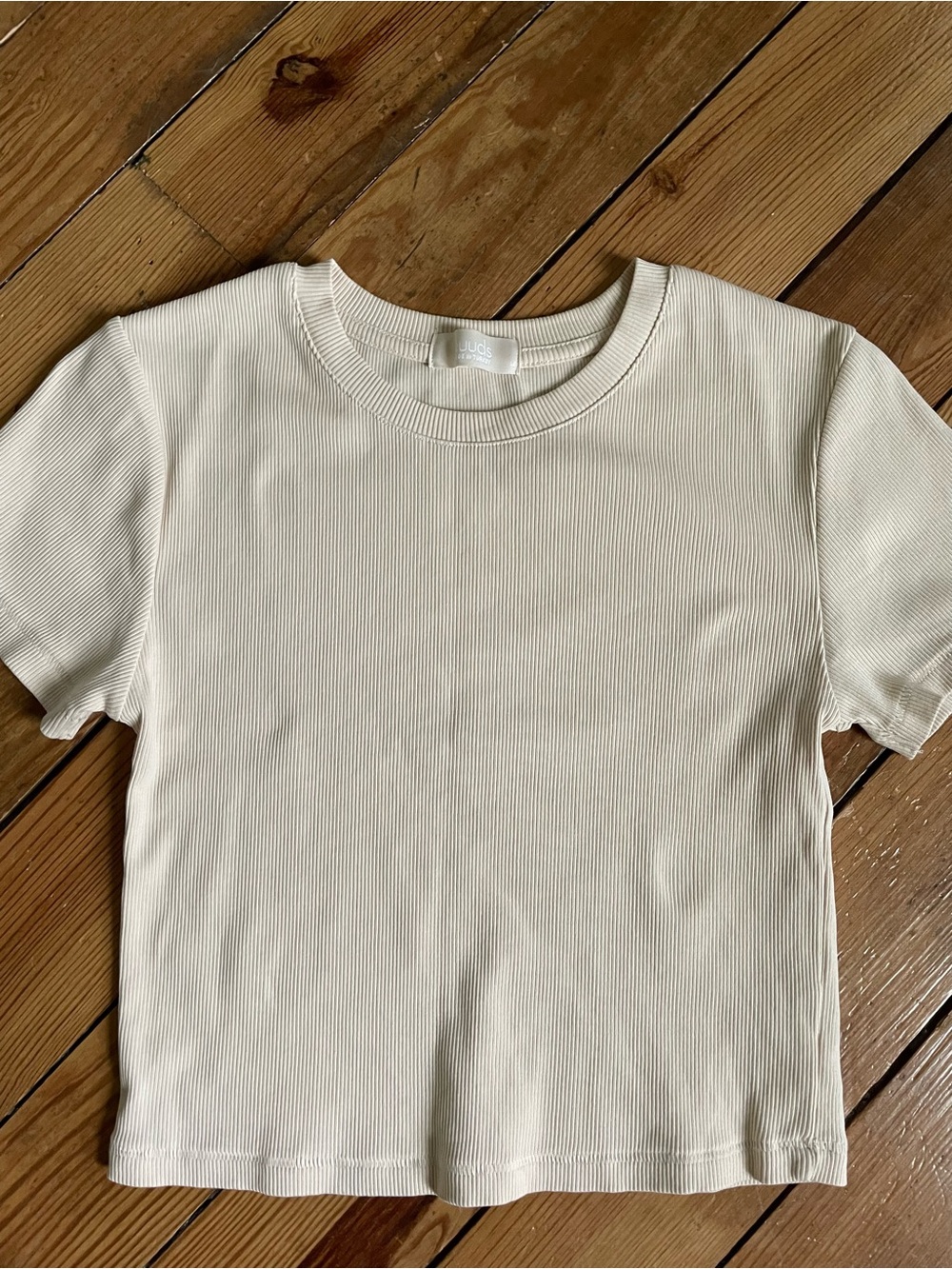 nuuds Cream Ribbed Short Sleeve crop Tee
